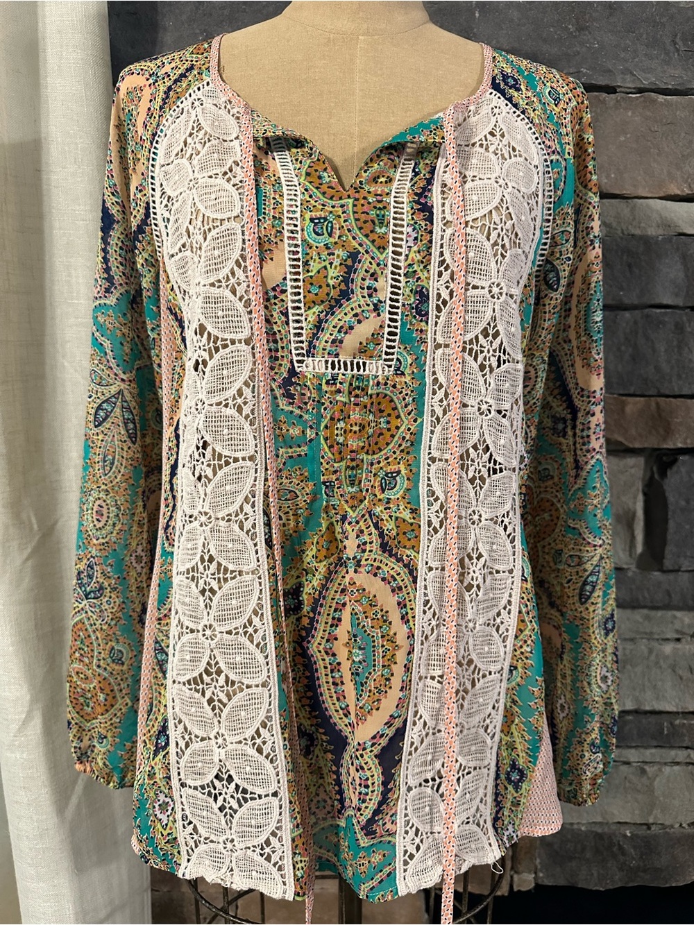 Meadow Rue Cream Open-Knit Sweater with Printed Trim size M